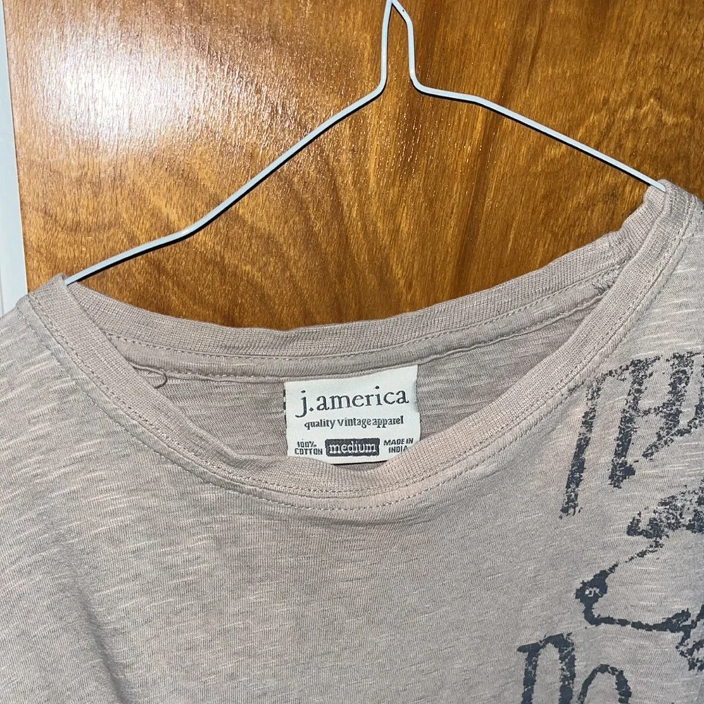 Salty Dog Cafe Beach Distressed-Look T-Shirt - Picture 2 of 4